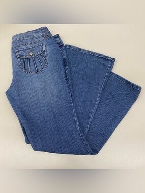 WEAR IT DECLARE IT VINTAGE JEANS